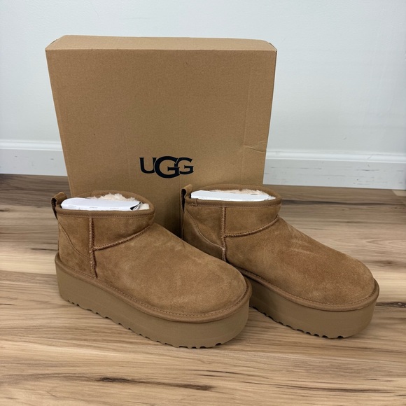 UGG Shoes - UGG Classic Ultra Mini Platform Ankle Boots in Chestnut
